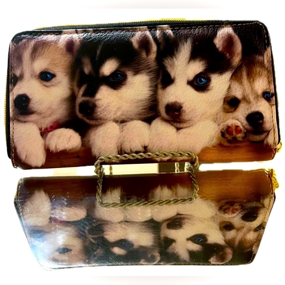 NWOT Husky Dog Zip Around Wallet